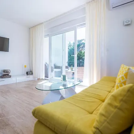 Apartment Maria *